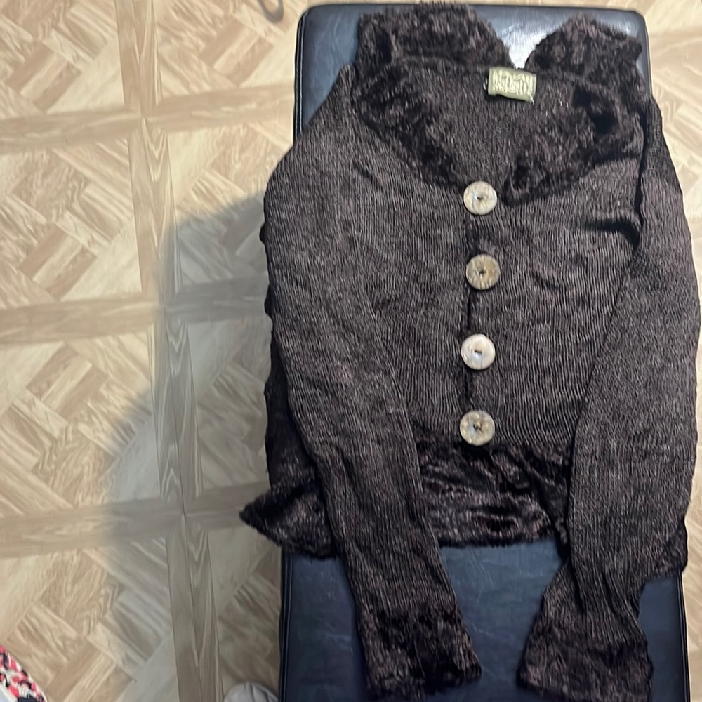 Brown stylish Button-me down top!
